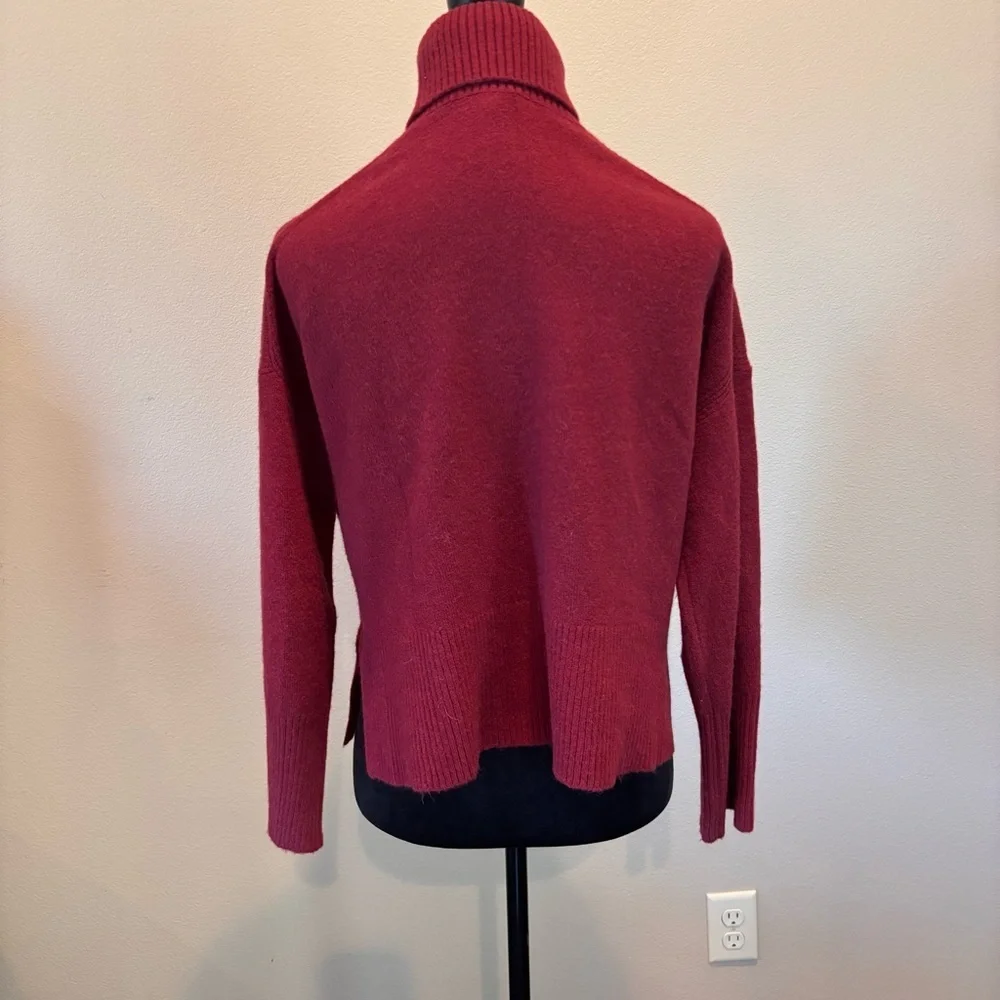 J Crew Supersoft Wool Blend Turtleneck Sweater in Rich Burgundy, Small
